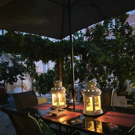 Sunny Studio C With Large Garden Apartamento